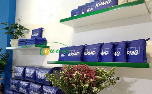 Áo mưa quảng cáo siêu nhẹ-khách hàng KPMG