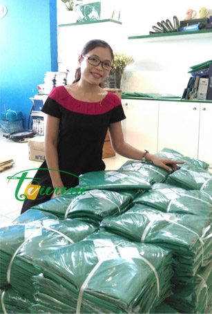Áo mưa quảng cáo siêu nhẹ-khách hàng VINEXAD