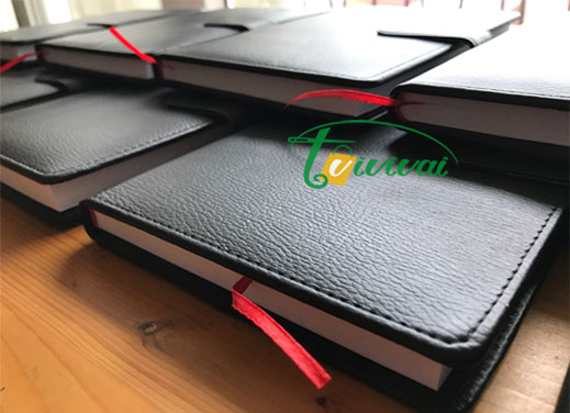 Sổ bìa da cao cấp A5 gáy dán – khách hàng STEP