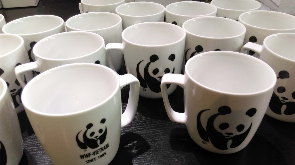 Bộ quà ấm chén và cốc sứ-Tổ chức WWF VIỆT NAM