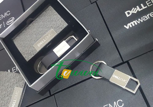 Quà tặng móc khóa kim loại phối da – khách hàng DELL/EMC
