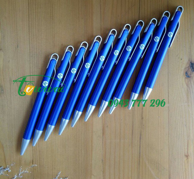 Bút bi nhựa quà tặng - khách hàng HP