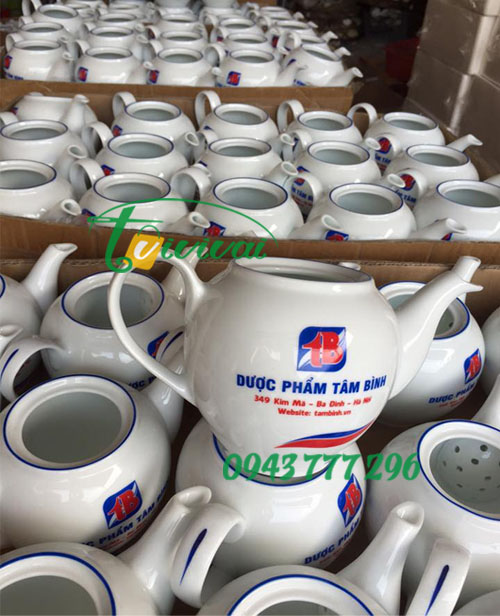 Bộ quà ấm chén sứ quà tặng cao cấp – khách hàng DƯỢC PHẨM TÂM BÌNH