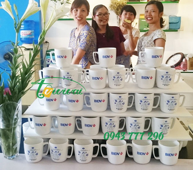 Cốc sứ quà tặng cao cấp – khách hàng NGÂN HÀNG BIDV