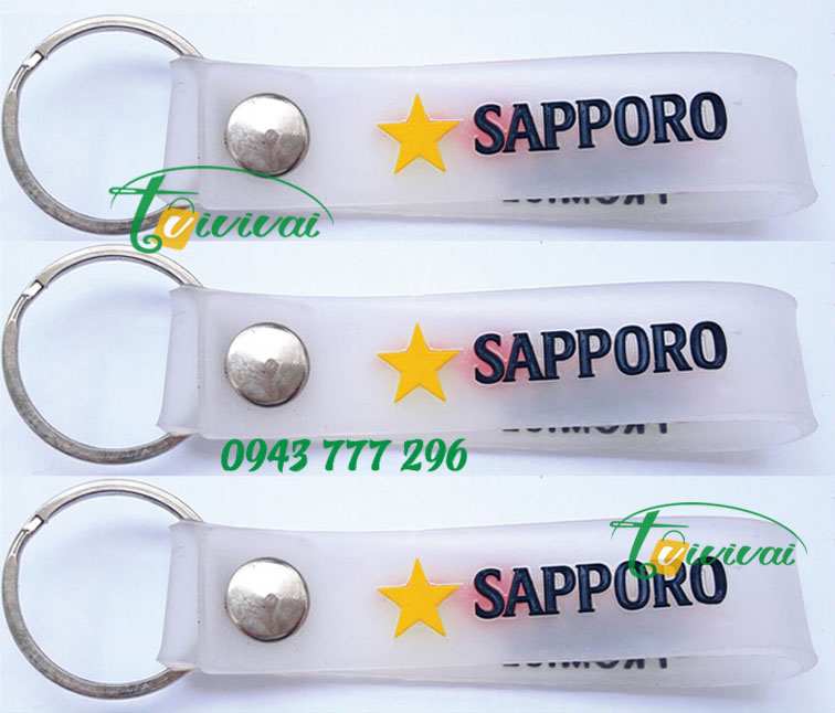 Quà tặng móc khóa cao su – khách hàng BIA SAPPORO