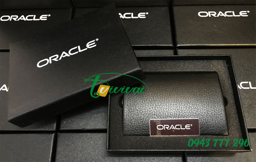 Hộp namecard kim loại phối da quà tặng cao cấp – khách hàng ORACLE
