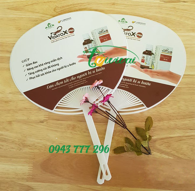 Bình nước kèm túi vải quà tặng – khách hàng ROYAL TEA
