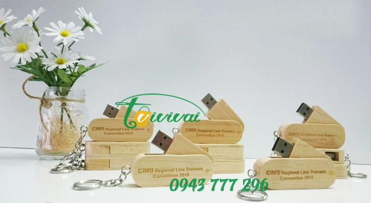 USB Gỗ xoay khắc logo - Hội thảo ĐH Y DƯỢC HUẾ