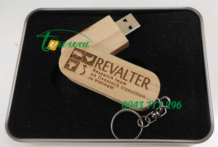 Quà tặng USB Gỗ có móc treo chìa khóa – khách hàng REVALTER