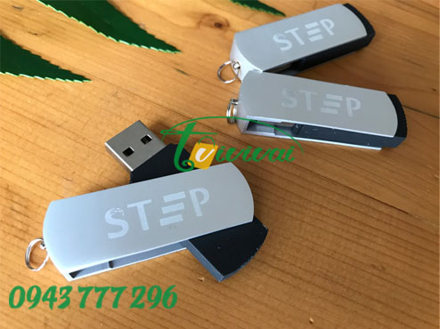 Quà tặng USB Kim loại xoay – Khách hàng STEP