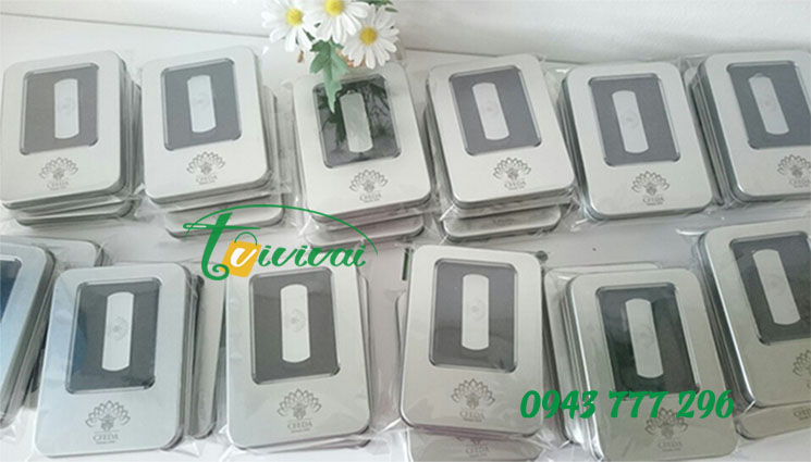 USB xoay Kim loại quà tặng HỘI NGHỊ CFEDA 2016 - khách hàng PHÚ THÁI CAT
